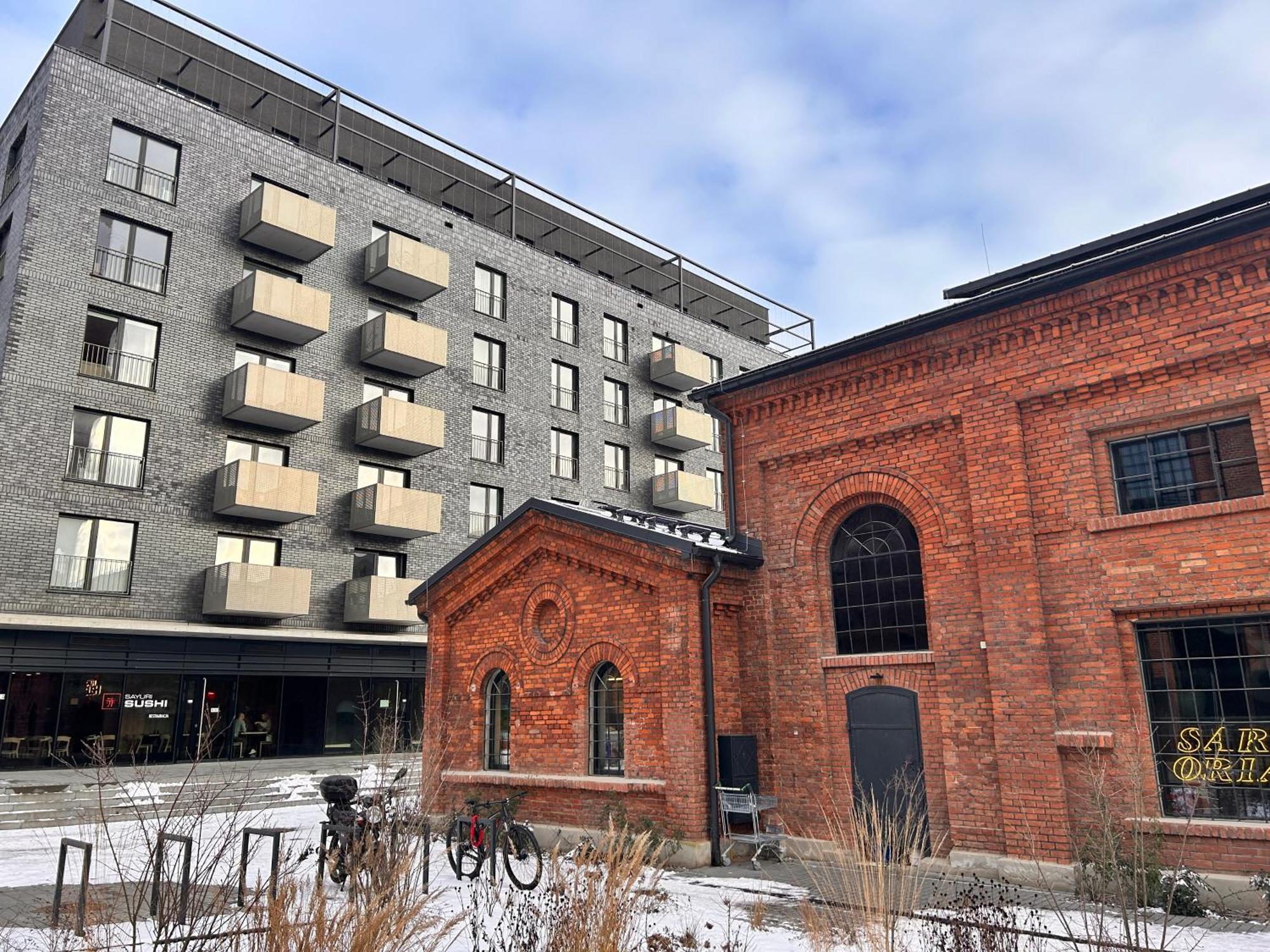 Fuzja Sen Fabrykanta - Darmowy Parking Łódź Esterno foto